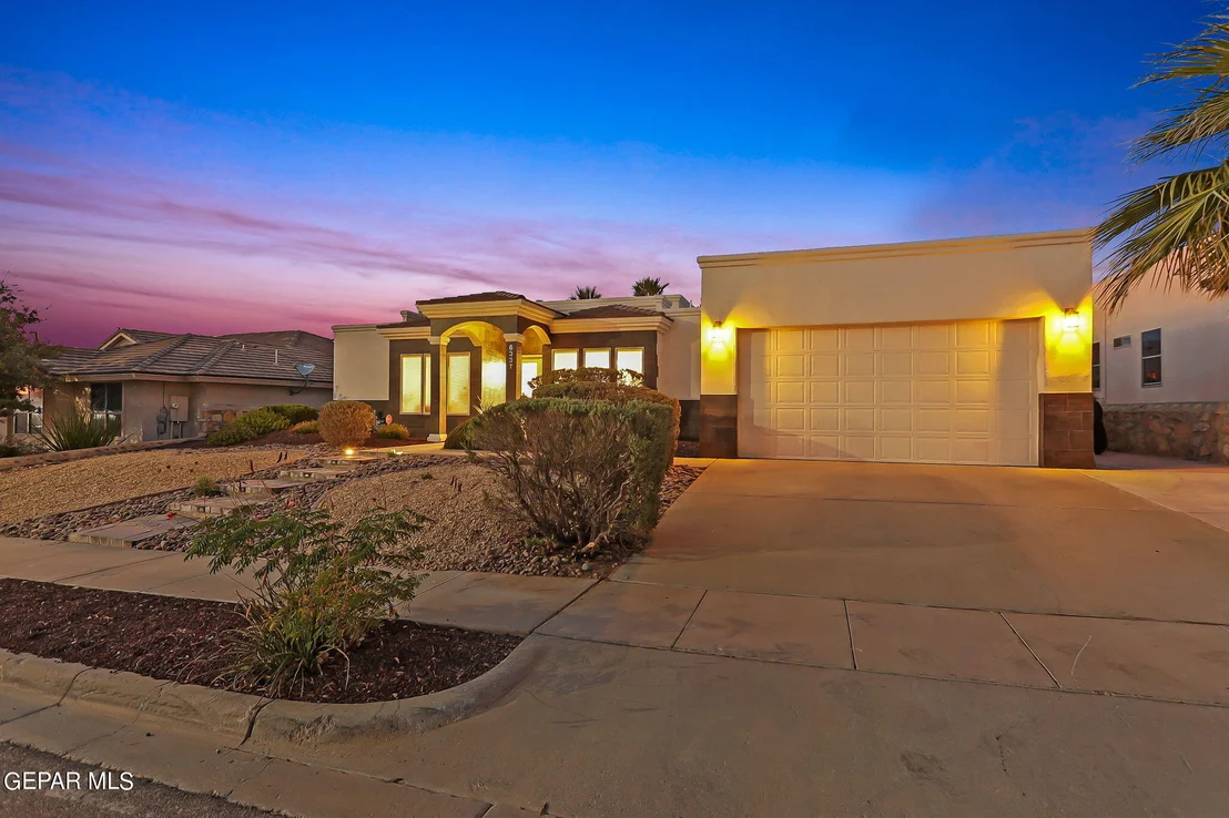 Photo of 6337 Franklin Bluff Dr Drive
