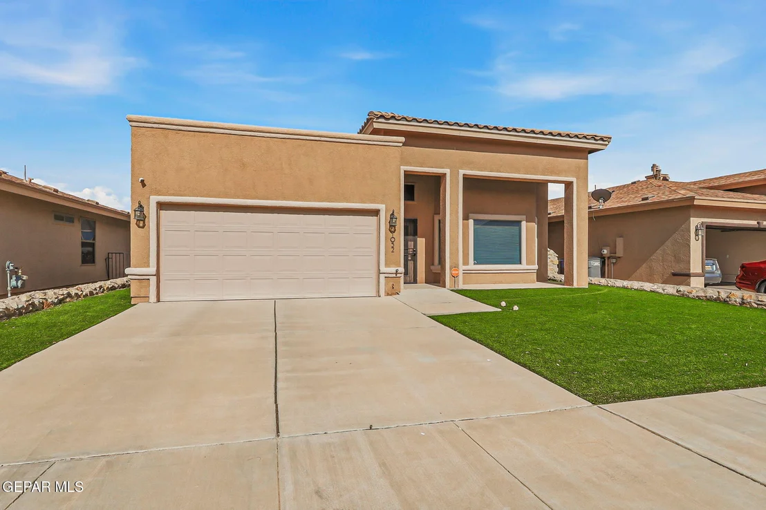 Photo of 11052 RAY MENA Lane