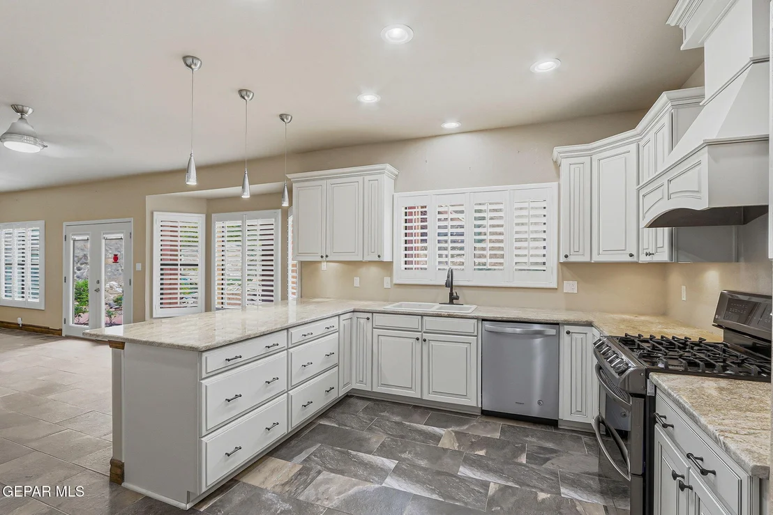 Photo of 5570 BUCKLEY Drive
