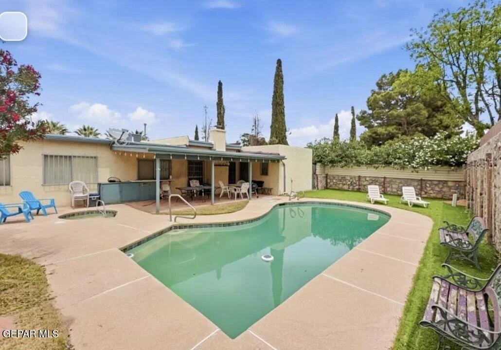 Photo of 11324 TOM ULOZAS Drive