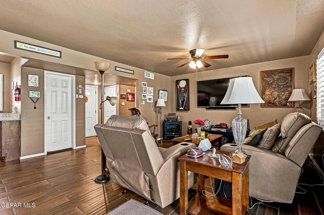 Photo of 8713 ECHO Street