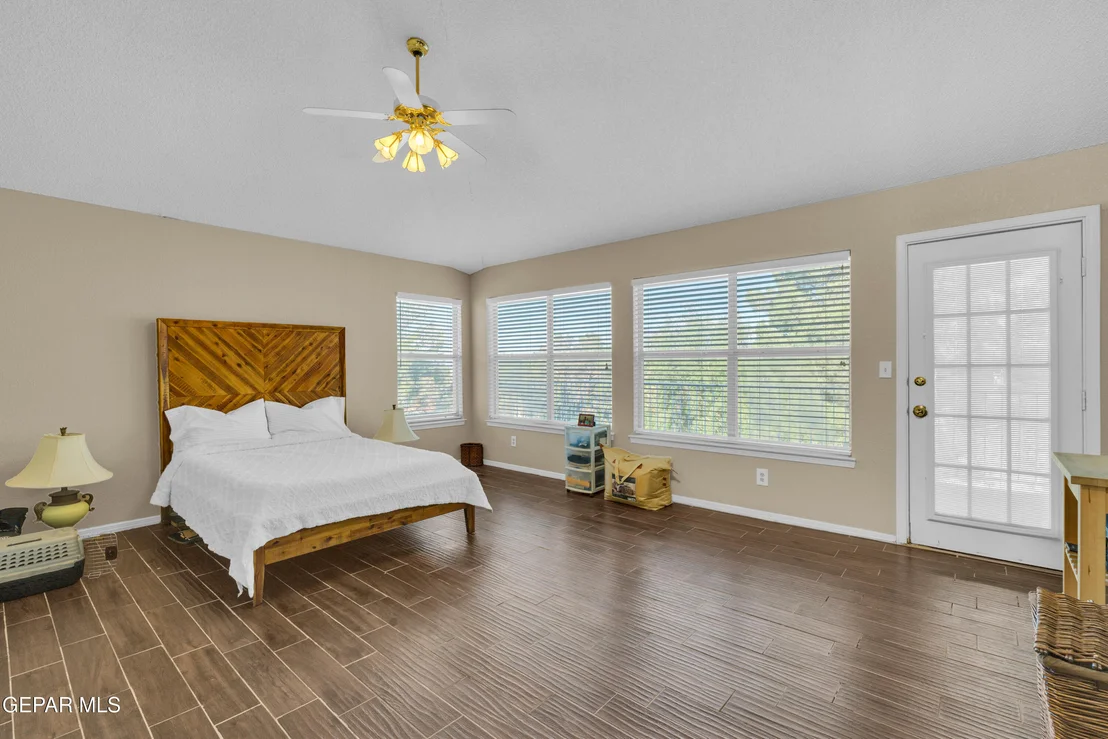 Photo of 1107 SUN RIDGE Drive