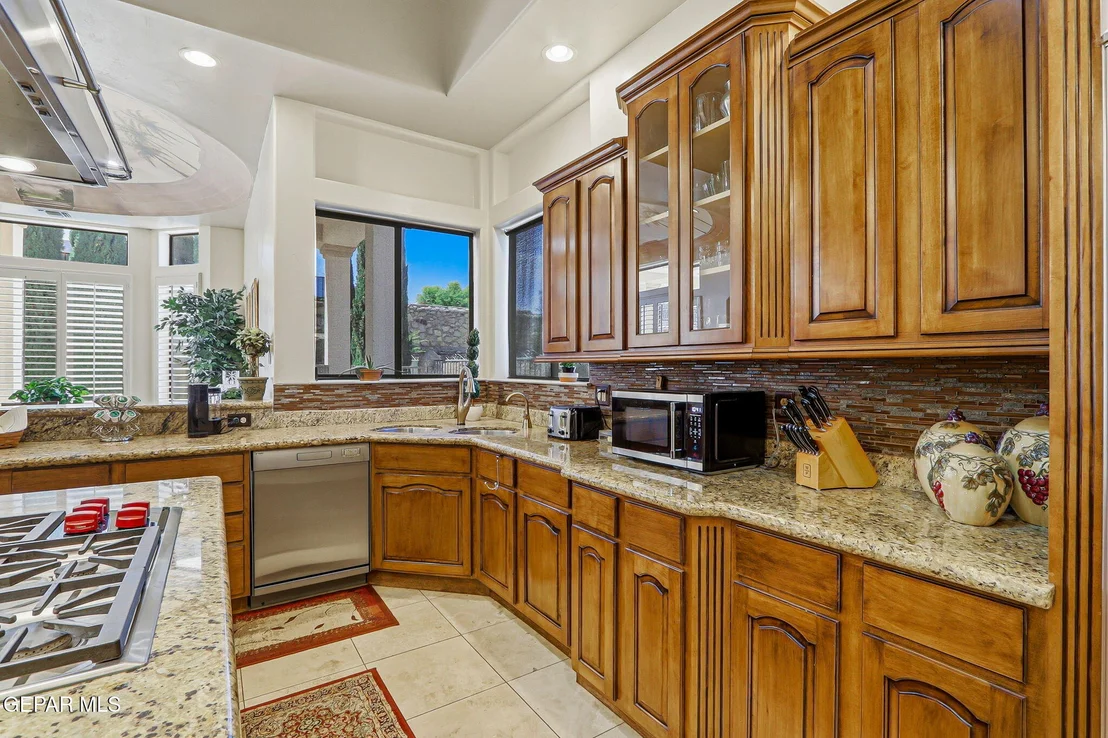 Photo of 6340 FRANKLIN RED Drive