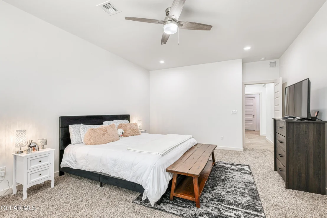 Photo of 7409 Enchanted Point Drive