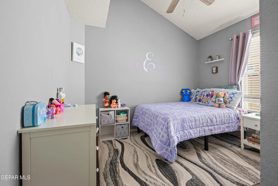 Photo of 6076 River Park Place