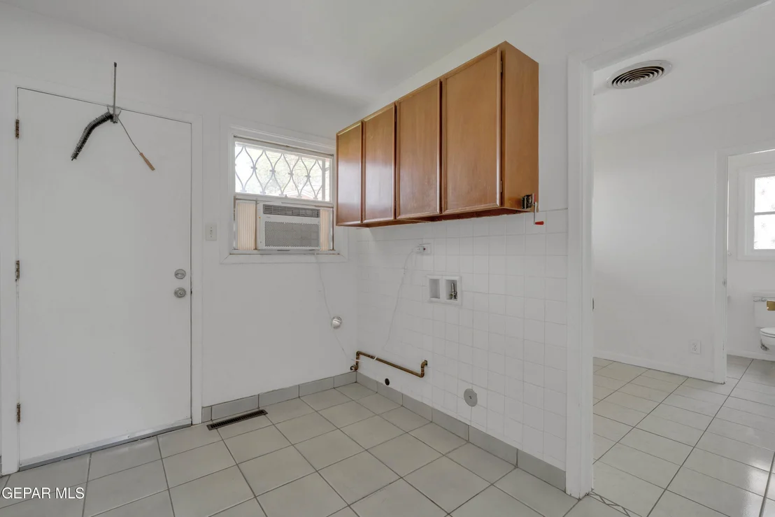 Photo of 3929 LAS VEGAS Drive