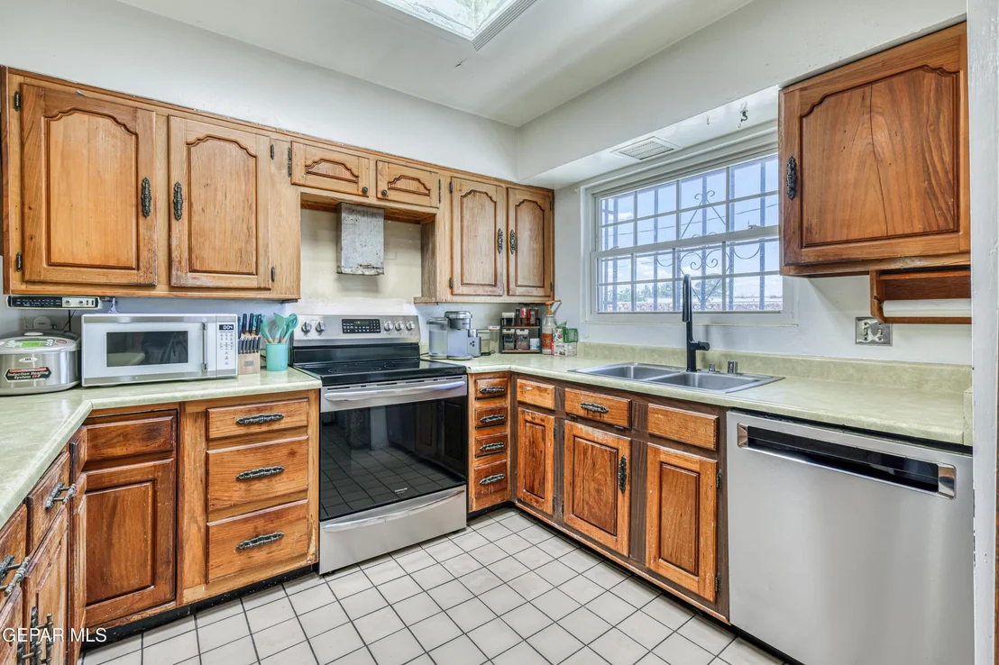Photo of 5032 TIMBERWOLF Drive