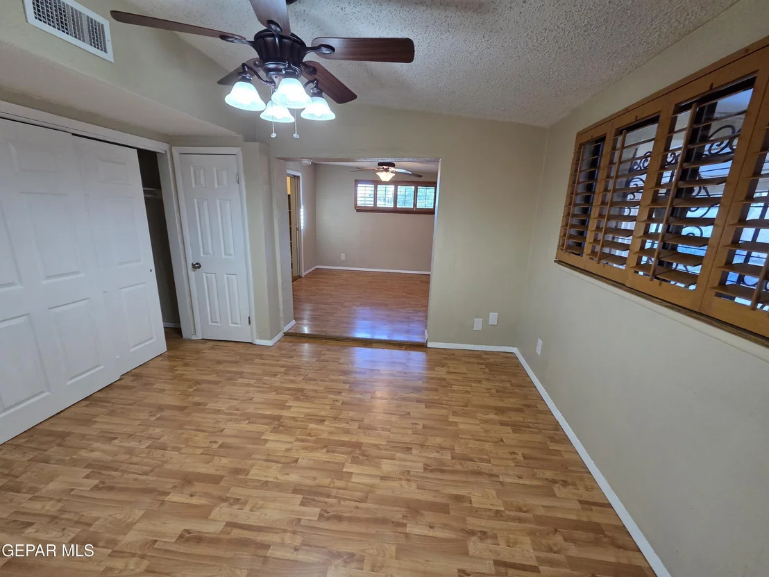 Photo of 4249 CANTERBURY Drive