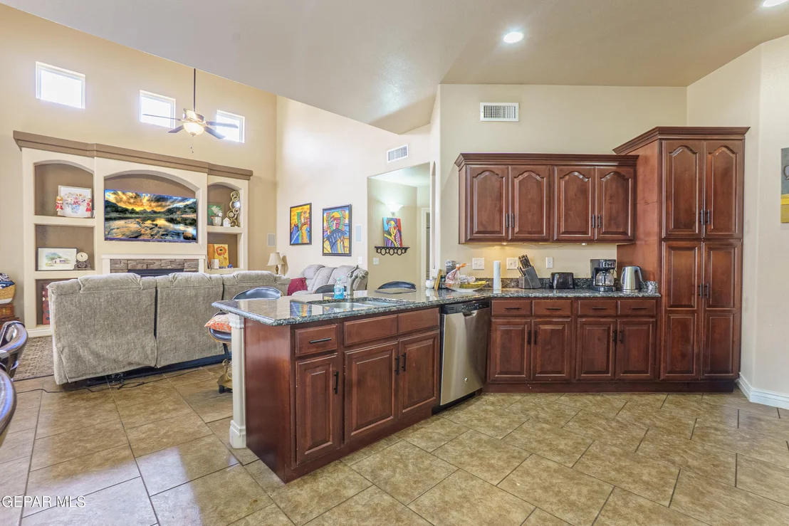Photo of 5565 MIKE VANE Drive