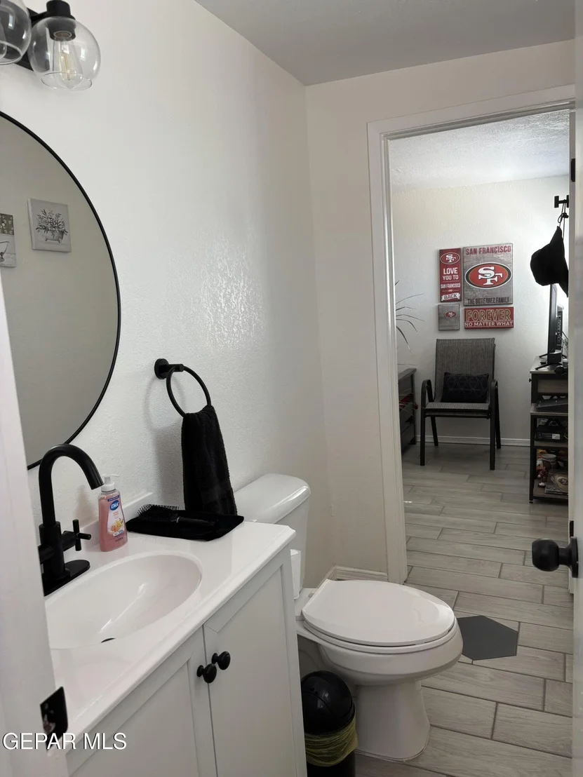 Photo of 7874 Broadway Drive