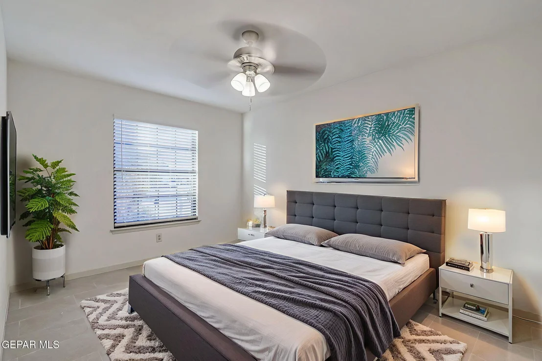 Photo of 836 ESPOLON Drive