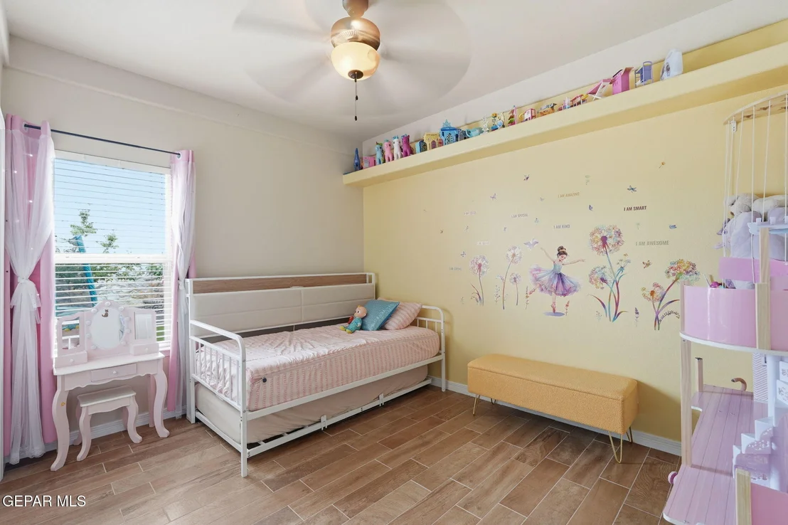 Photo of 14213 FABLED POINT Avenue