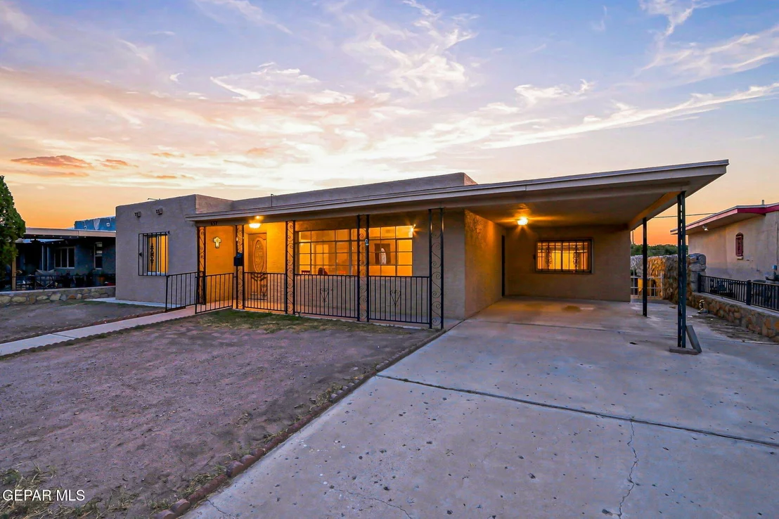 Photo of 637 Alicia Drive