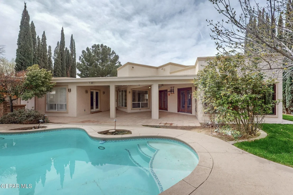 Photo of 633 WILD WILLOW Drive