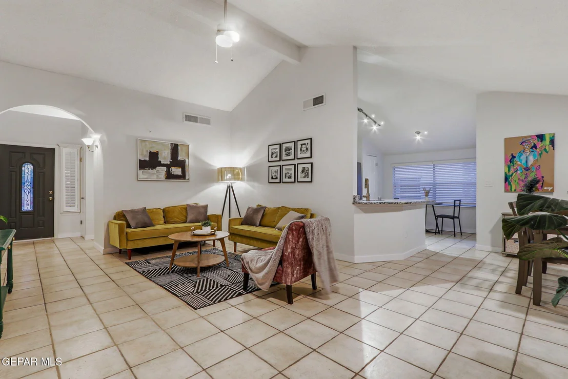 Photo of 680 ABINGTON Drive