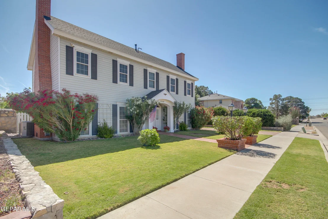 Photo of 1908 GUS MORAN Street