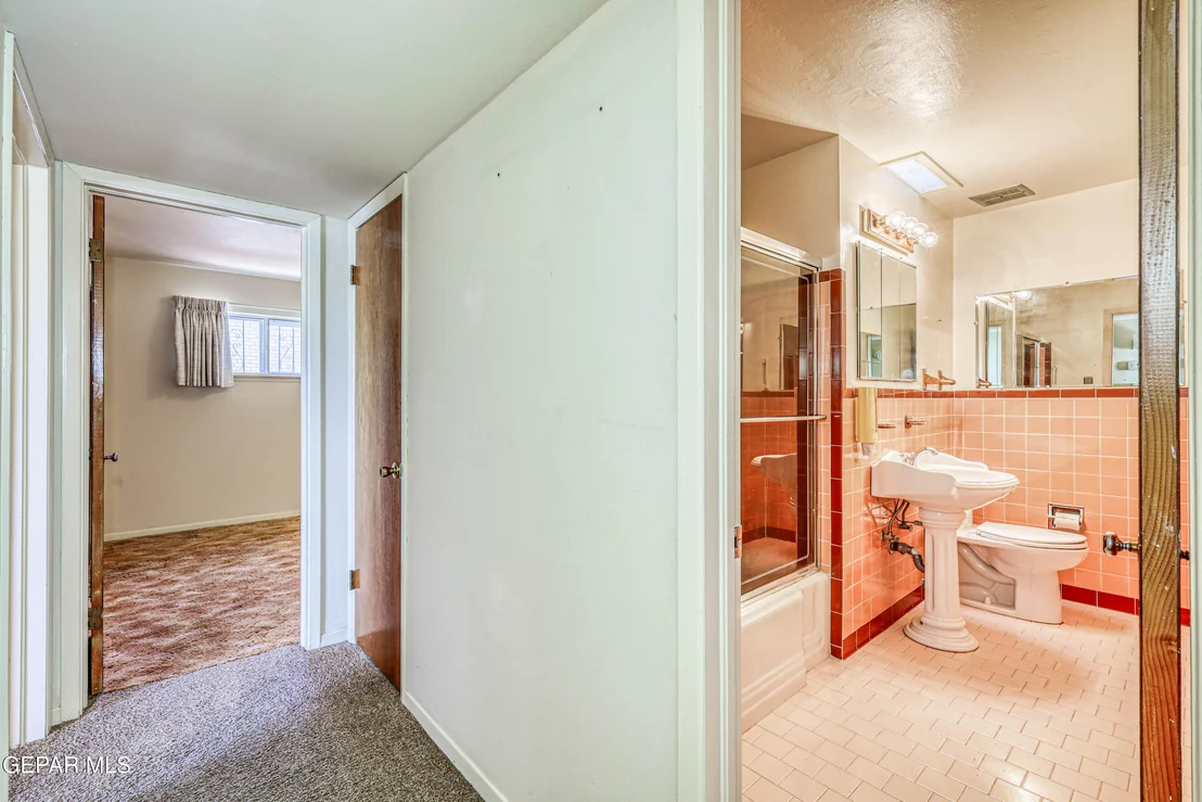 Photo of 309 DE LEON Drive