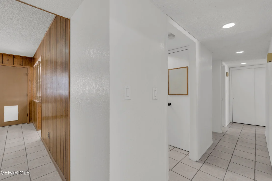Photo of 5000 MCCORMICK Lane