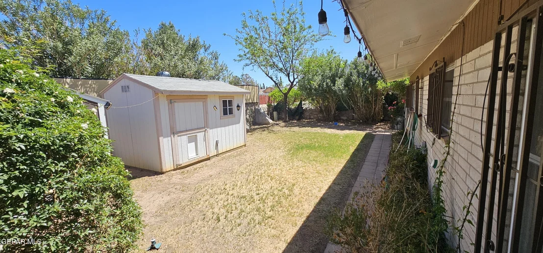 Photo of 2704 Gaston Drive
