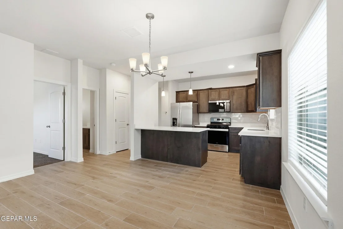 Photo of 3764 Model Lane