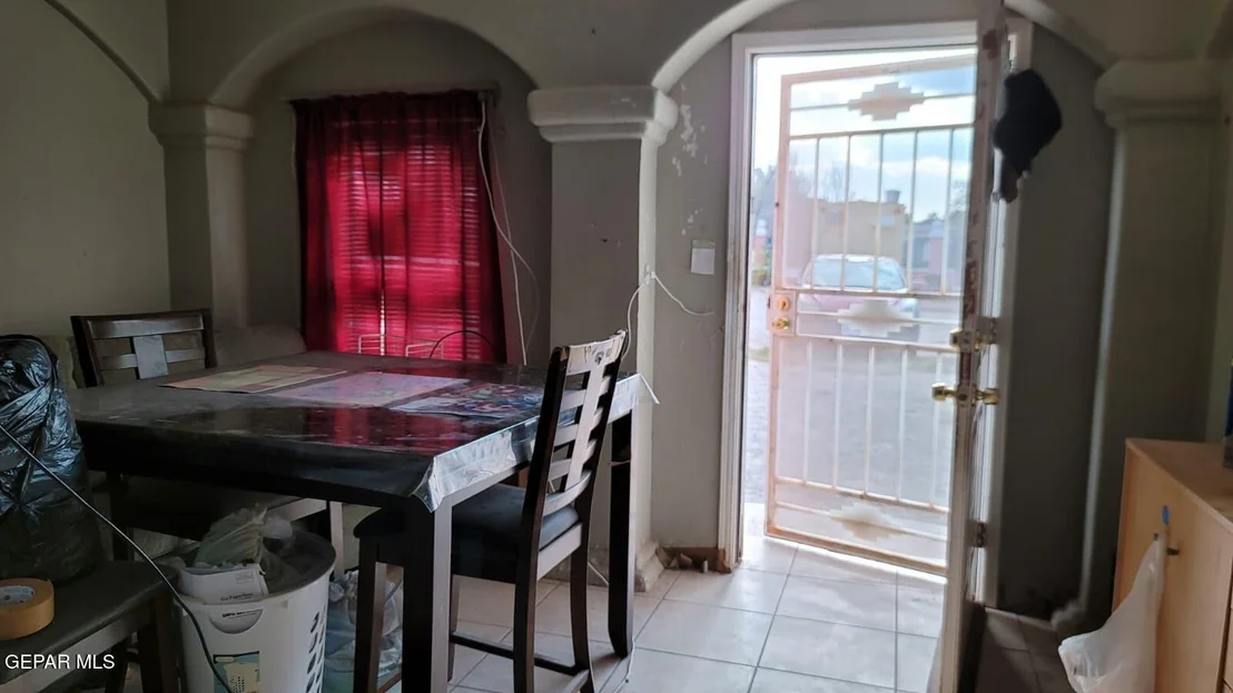 Photo of 854 Yates Place