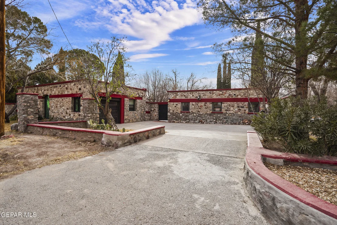 Photo of 200 W Sunset Road