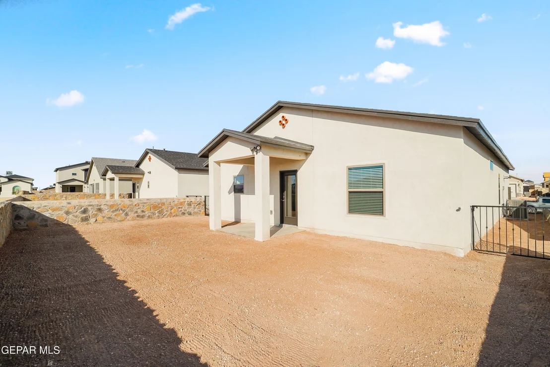 Photo of 13841 Summer Wave Avenue