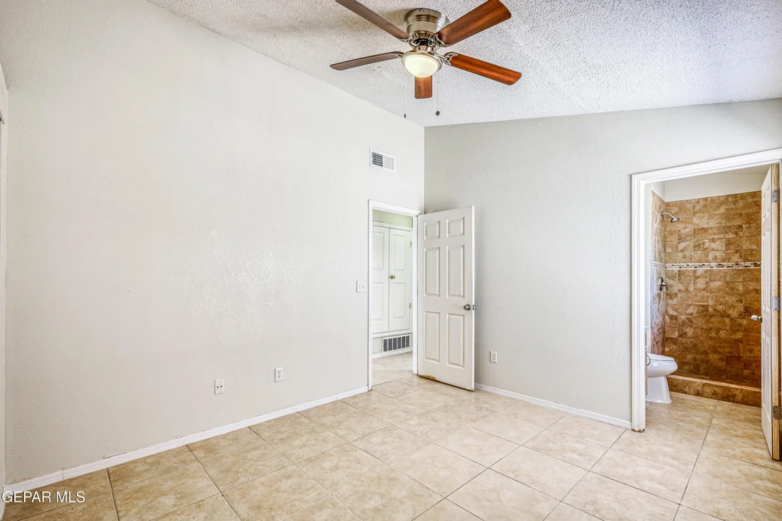 Photo of 665 Orchid Drive