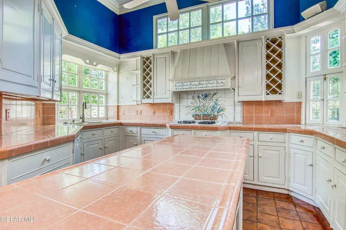 Photo of 6041 TORREY PINES Drive