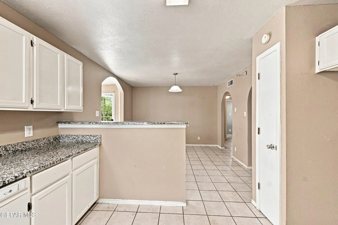 Photo of 10769 Pleasant Hill Drive