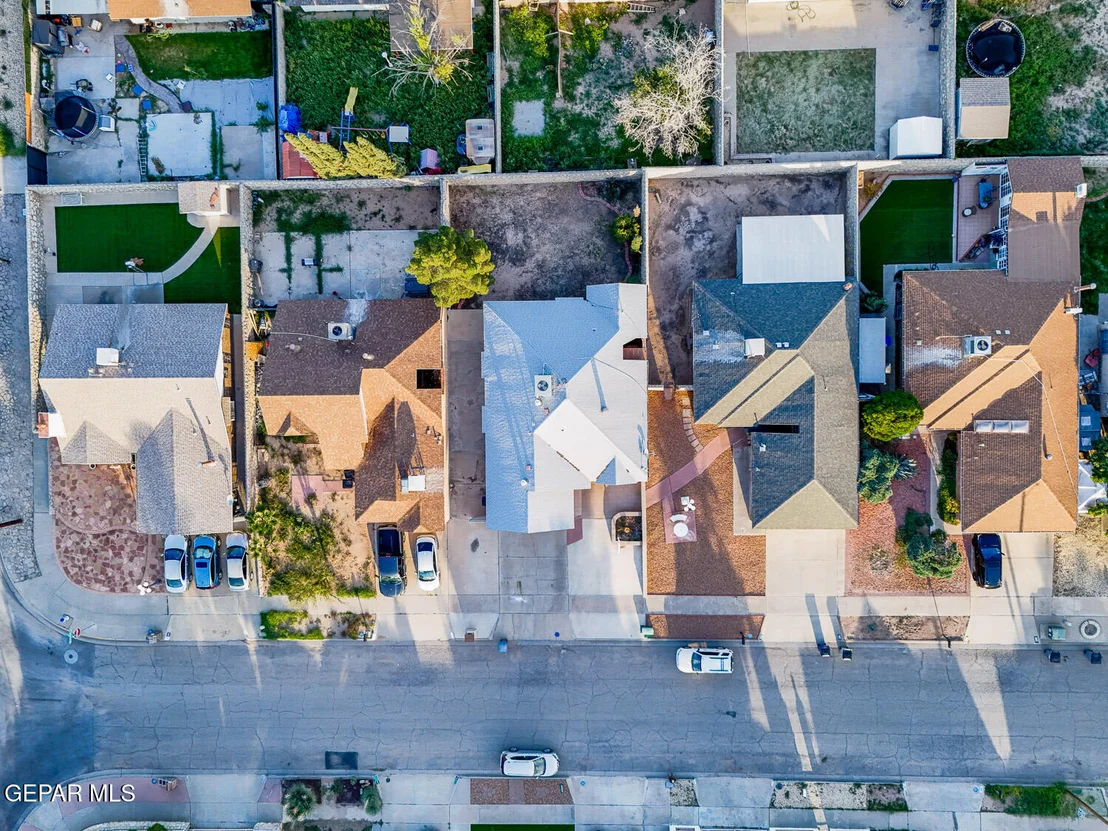 Photo of 1994 DANA BREE Drive