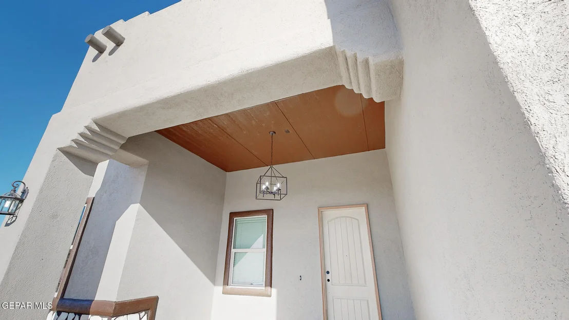 Photo of 325 Apodaca Road
