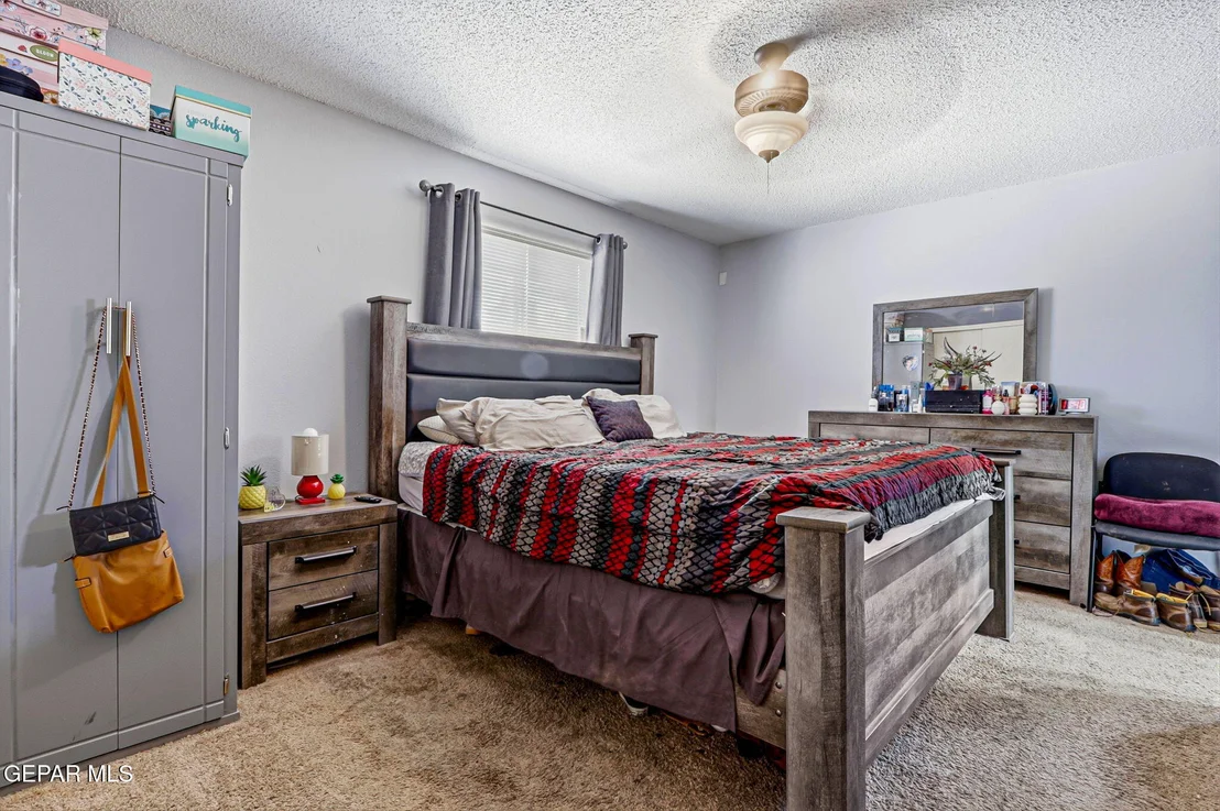 Photo of 616 VILLAS DEL VALLE Road