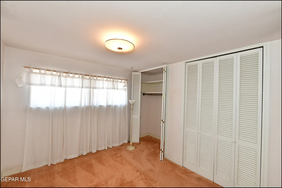 Photo of 9525 DESERT RIDGE Drive