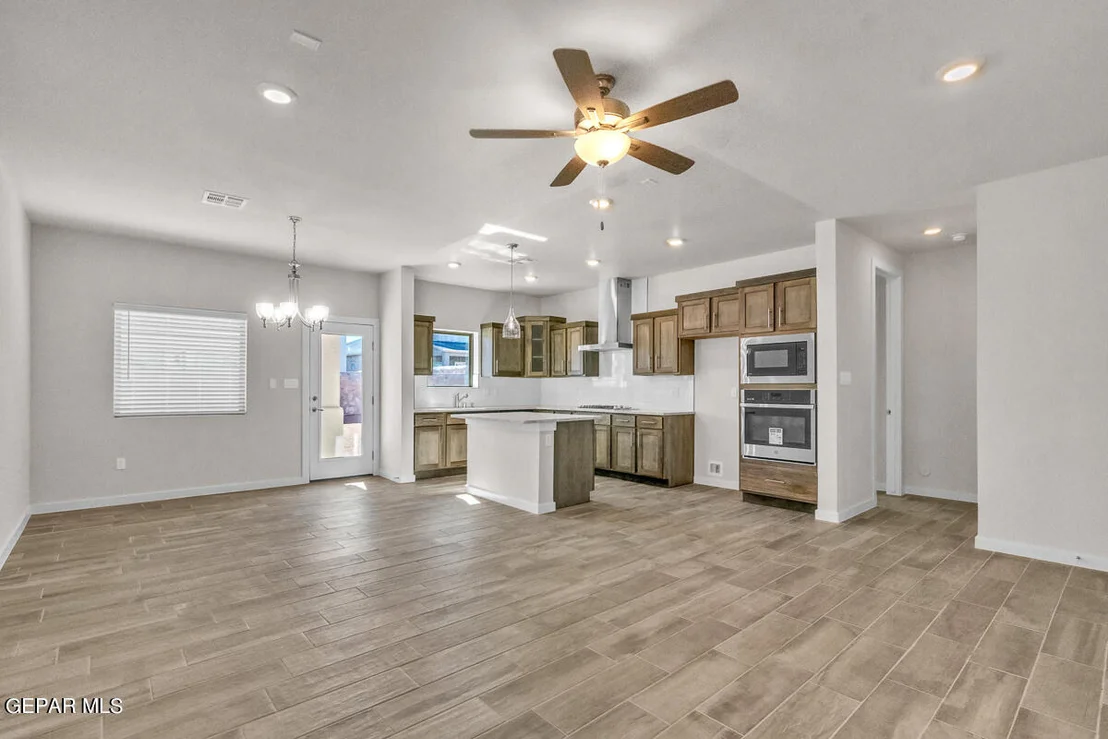 Photo of 15216 Concentrate Avenue