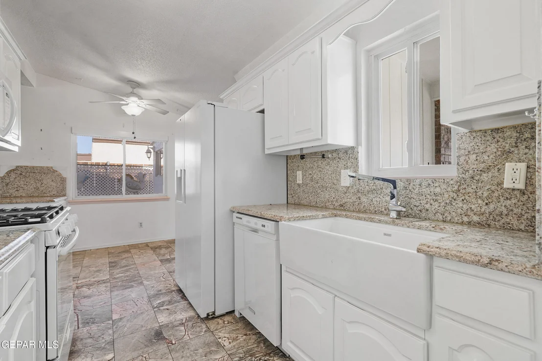 Photo of 2205 VILLA PLATA Drive