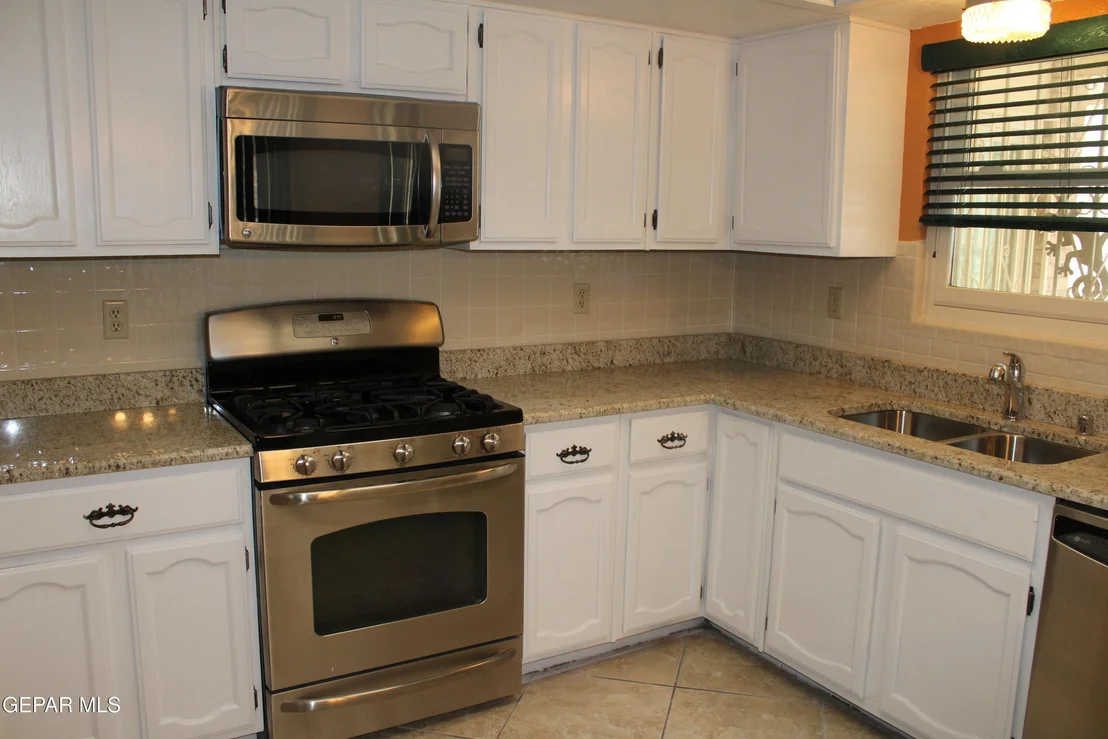 Photo of 11613 SHEILA Drive
