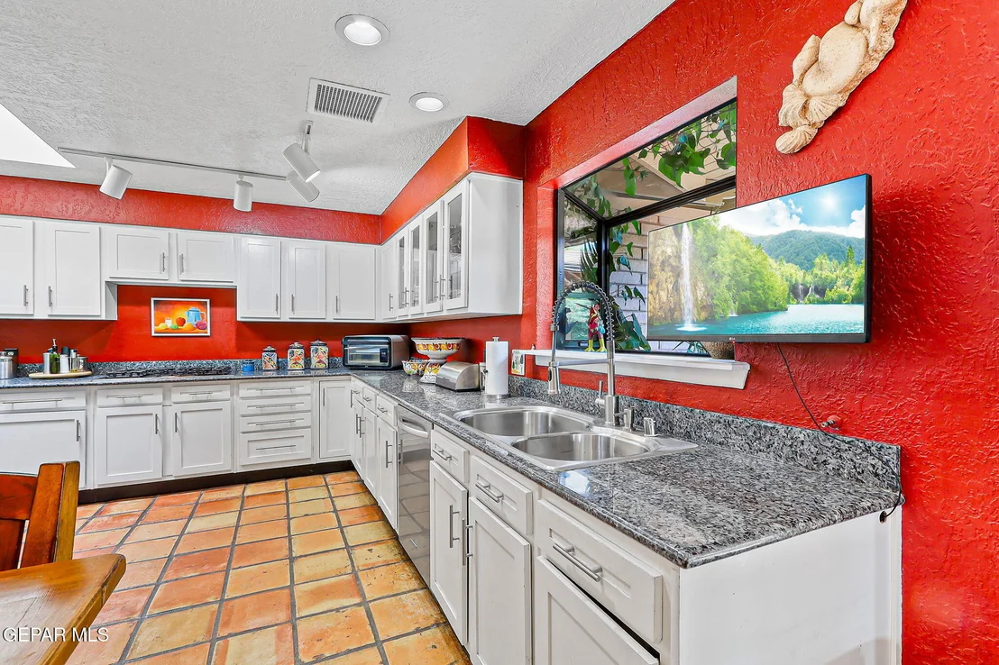 Photo of 4332 DONNYBROOK Place