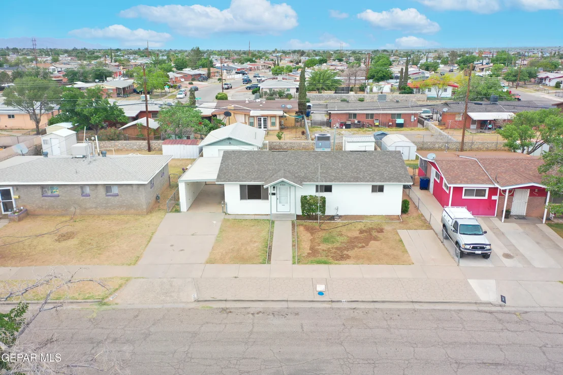 Photo of 5633 ARROWHEAD Drive