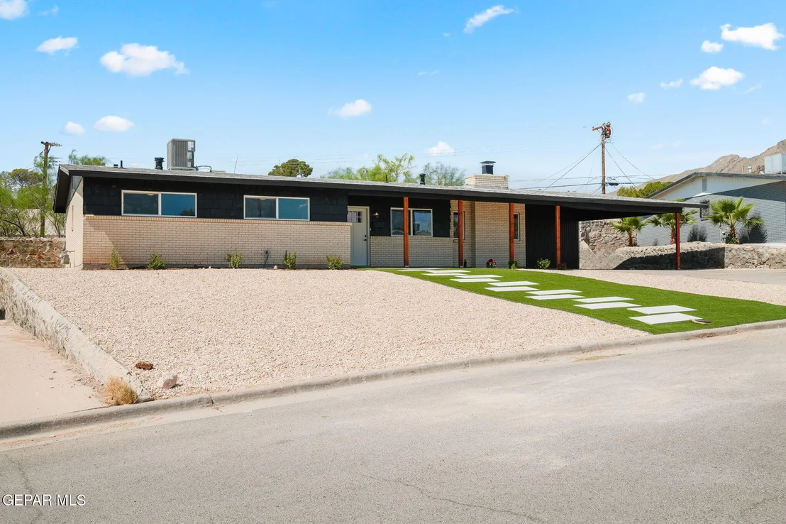 Photo of 4318 Larchmont Drive