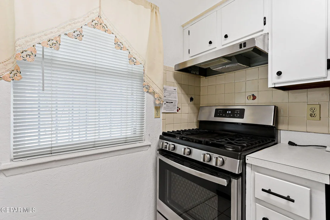 Photo of 233 MANUEL Drive