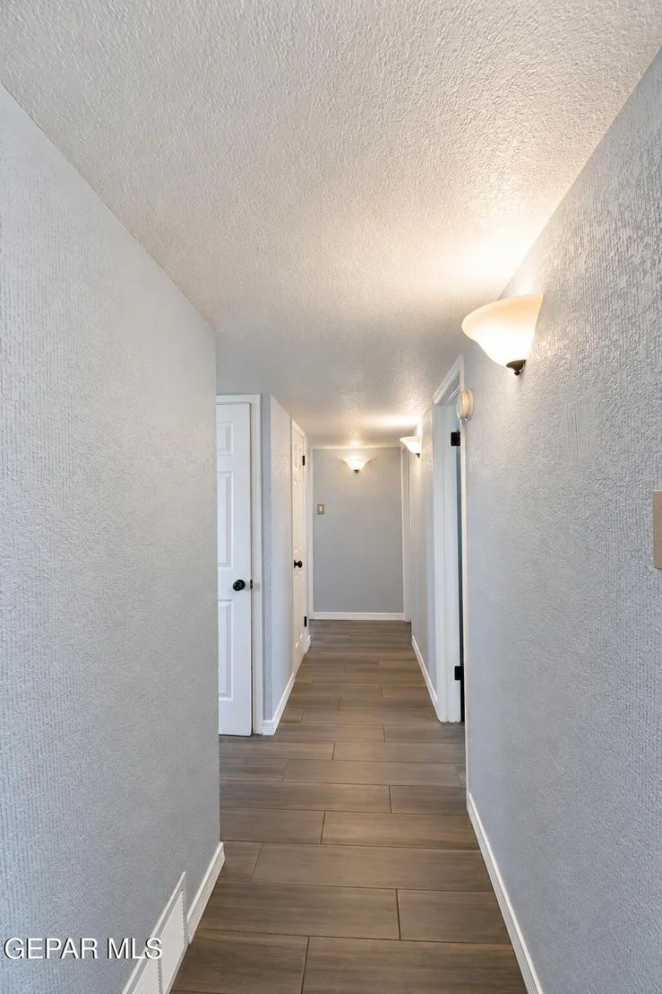 Photo of 416 ENCINO Drive
