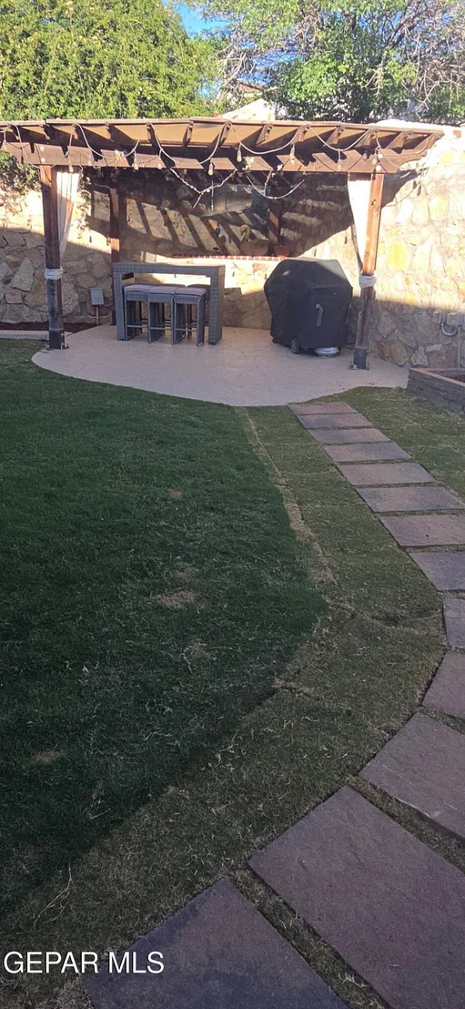 Photo of 6320 FRANKLIN BLUFF Drive