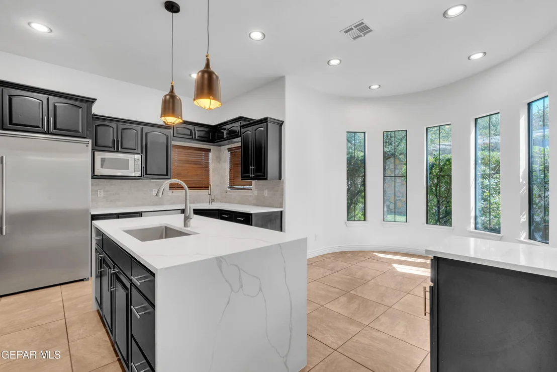 Photo of 5833 SUNDALE Road
