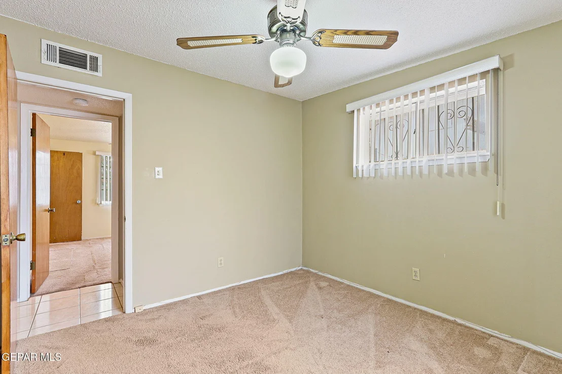 Photo of 233 MANUEL Drive