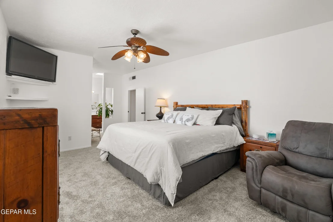 Photo of 5249 DESERT WILLOW Drive