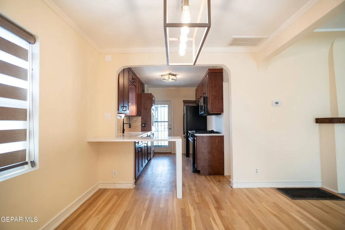 Photo of 1211 MESITA Drive
