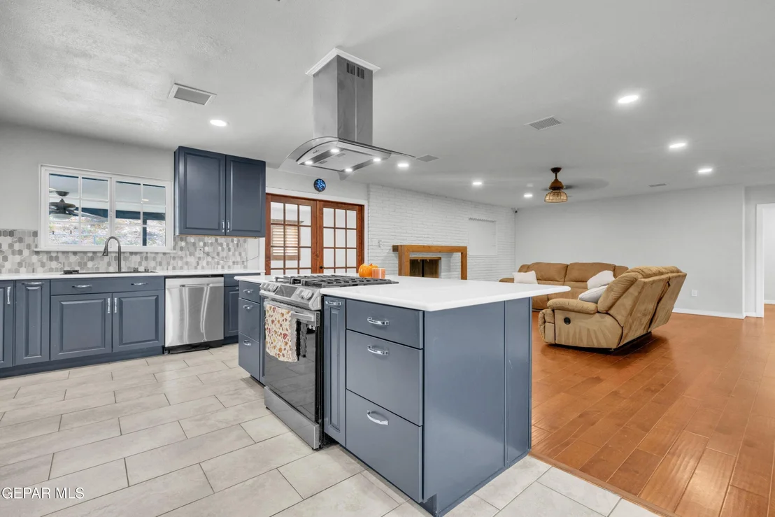 Photo of 5712 Pebble Beach Drive