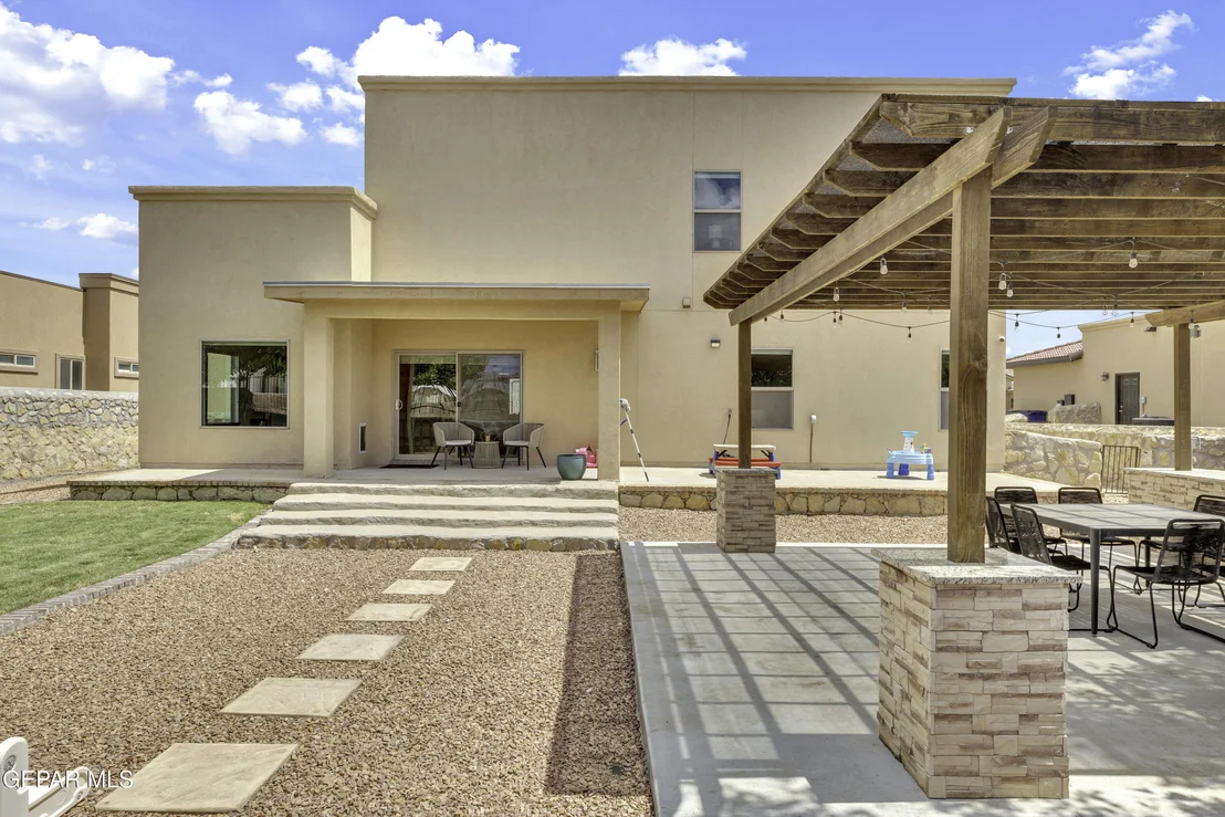 Photo of 5649 VALLEY MAPLE Drive