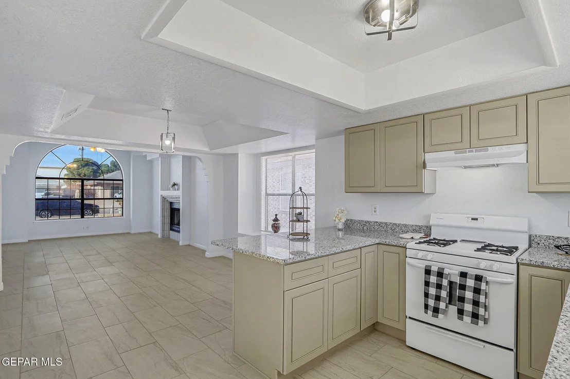 Photo of 2912 Ernesto Serna Place Place